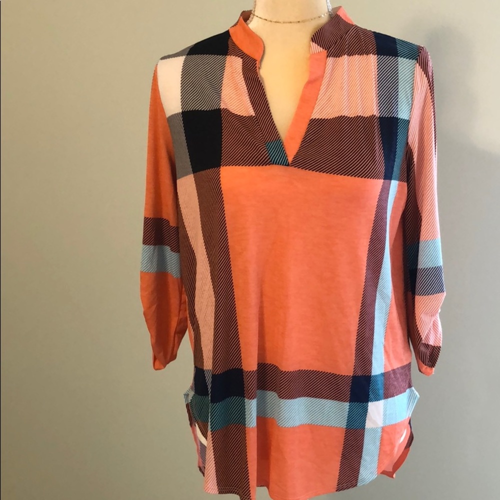 NWT Multi color shirt!